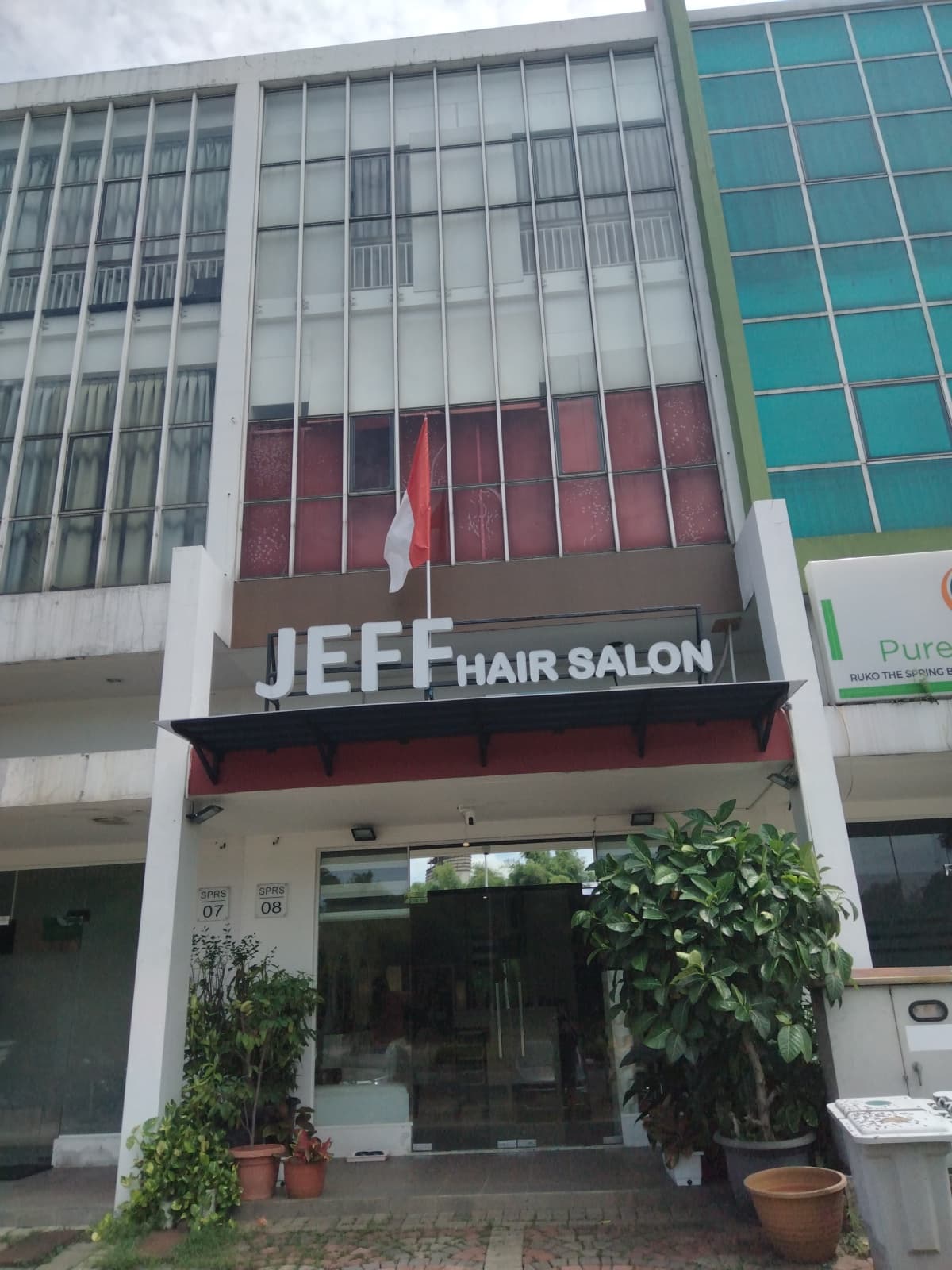 JEFF HAIR SALON, Salon di Tangerang
